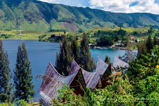 lake toba tour package